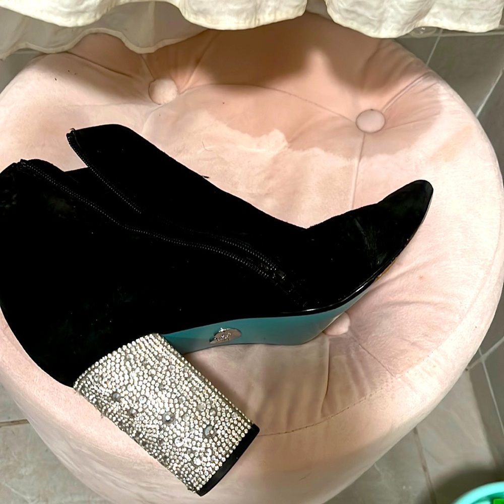 Betsey Johnson stiletto suede boots